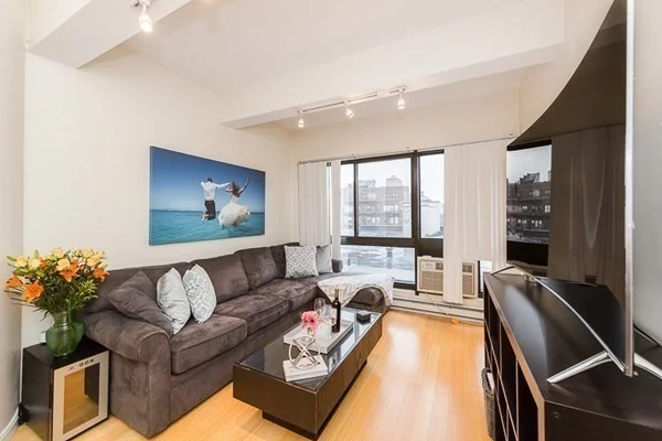 12 Stoneholm St, Fenway