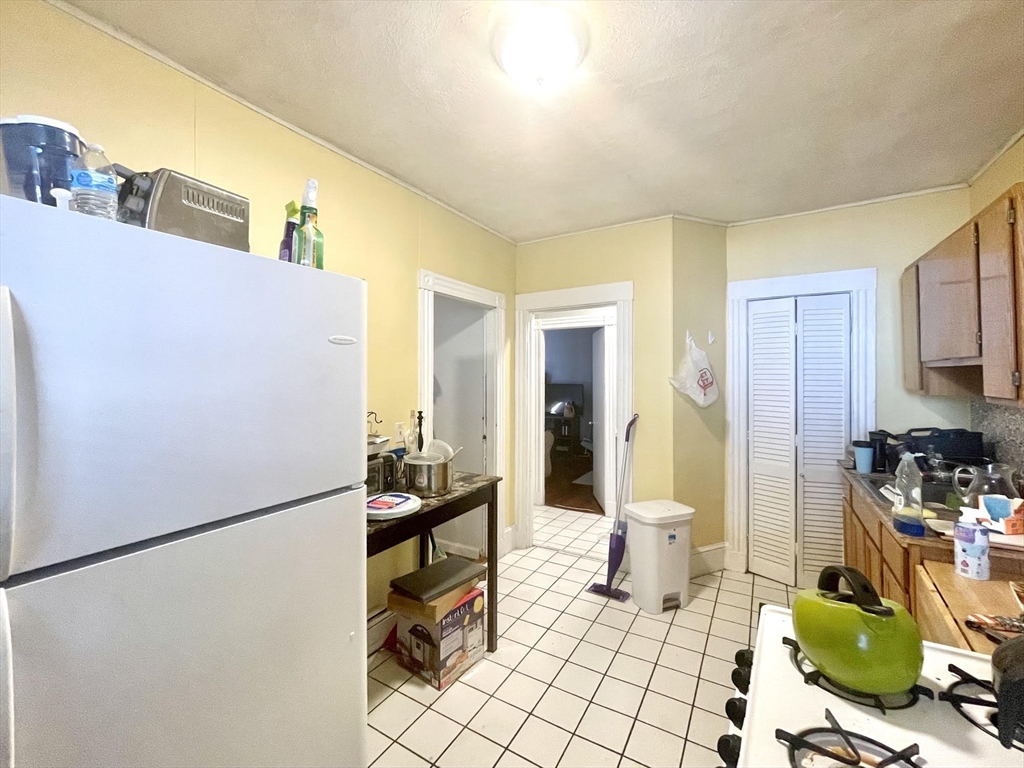 13 Perry St, Central Village