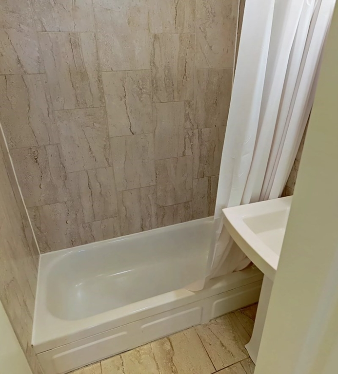 88 West Cedar St, Beacon Hill