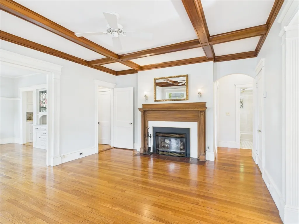 1120 Centre St, Newton Center