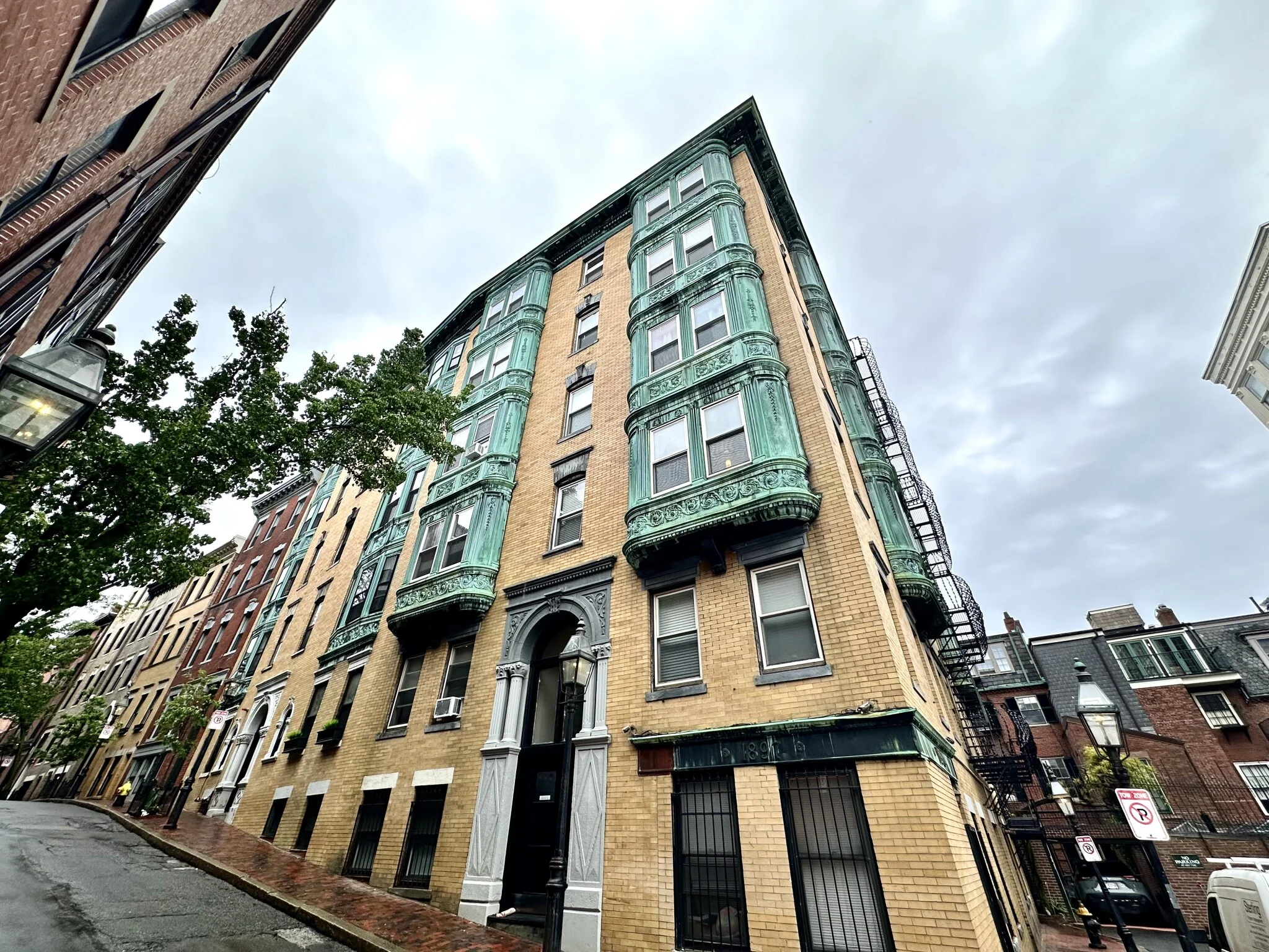 108 Myrtle St, Beacon Hill