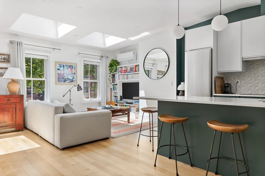 201 West Springfield, South End