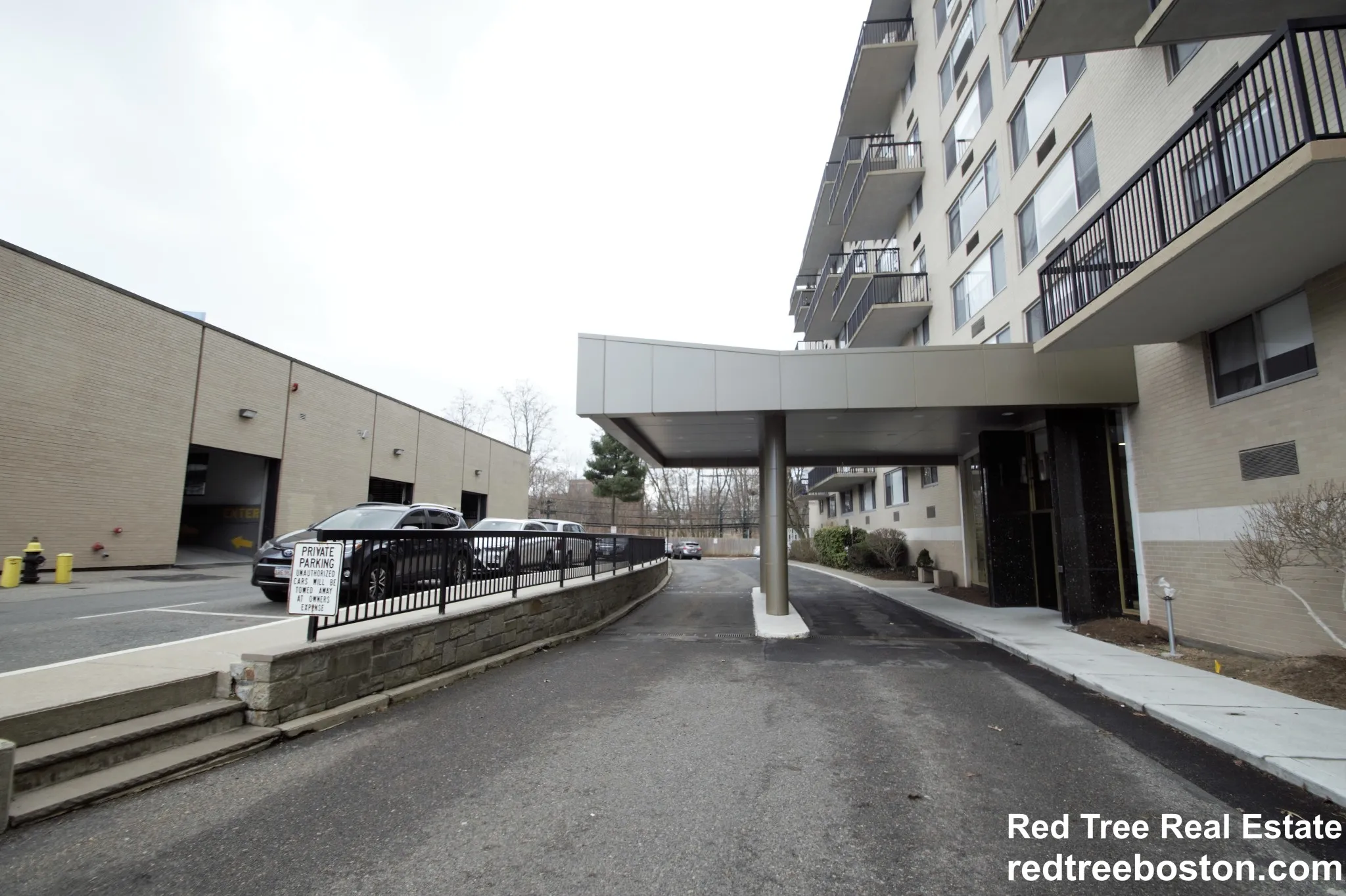 101 Monmouth Ct, Longwood