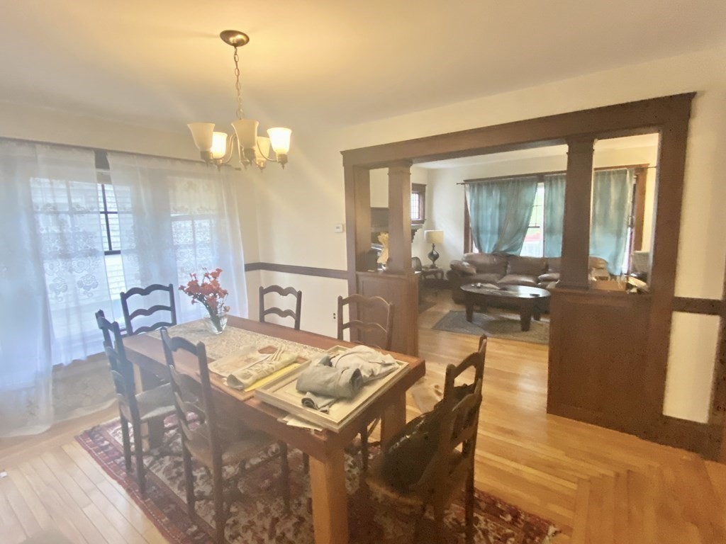 911 Broadway, Davis Square