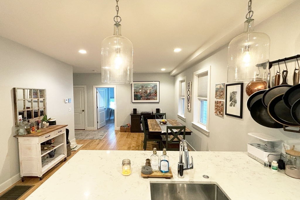 335 Maverick St, East Boston