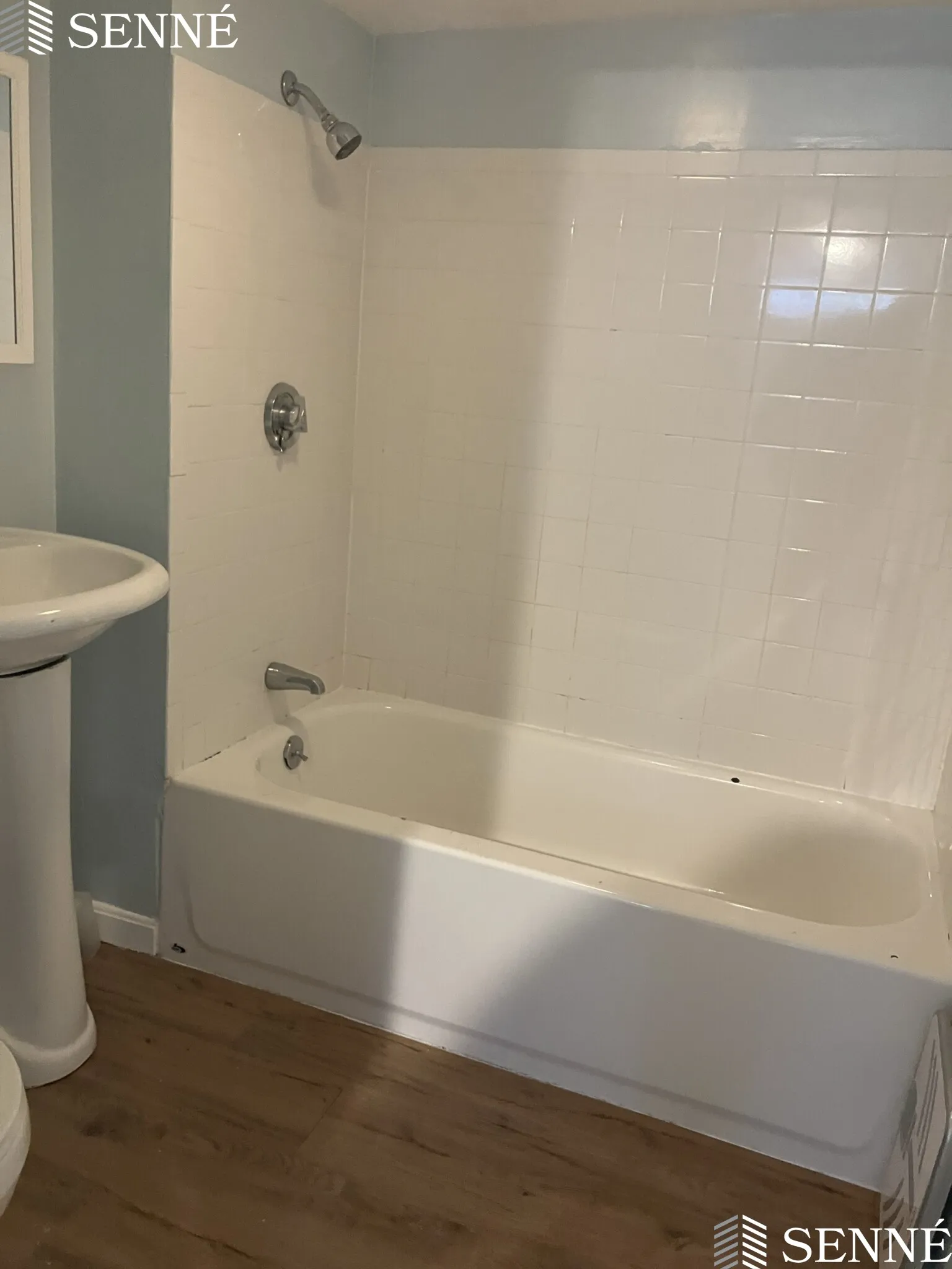 12 Fisk Ave, Magoun Square