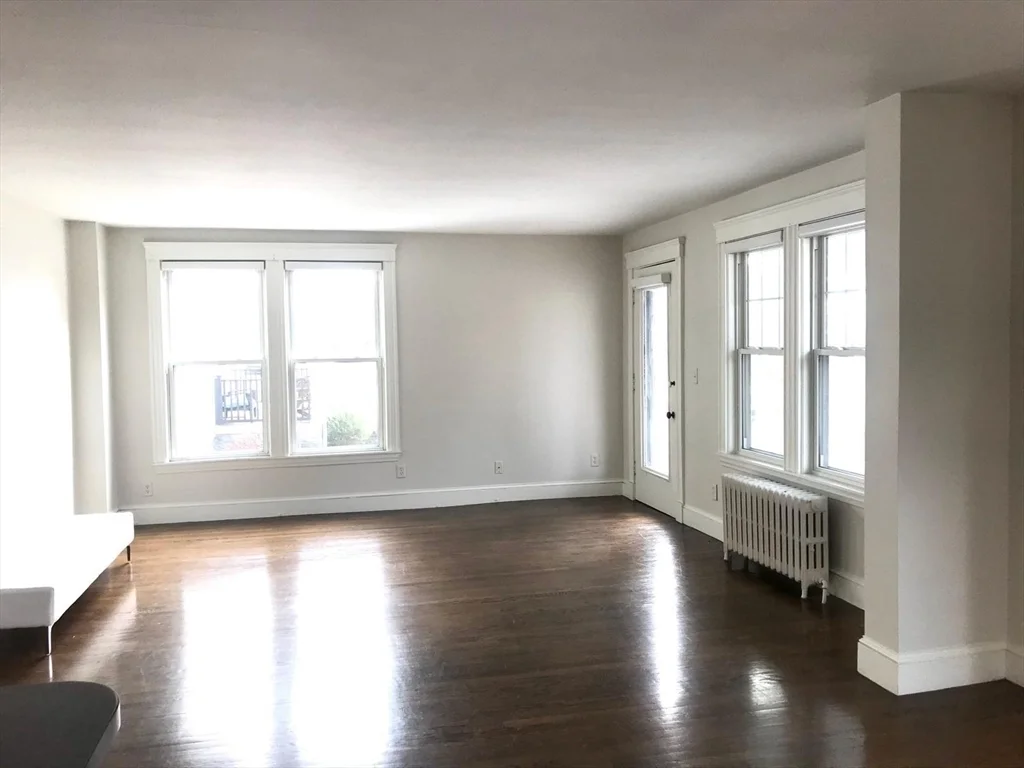 11 W Elm Ave, Quincy
