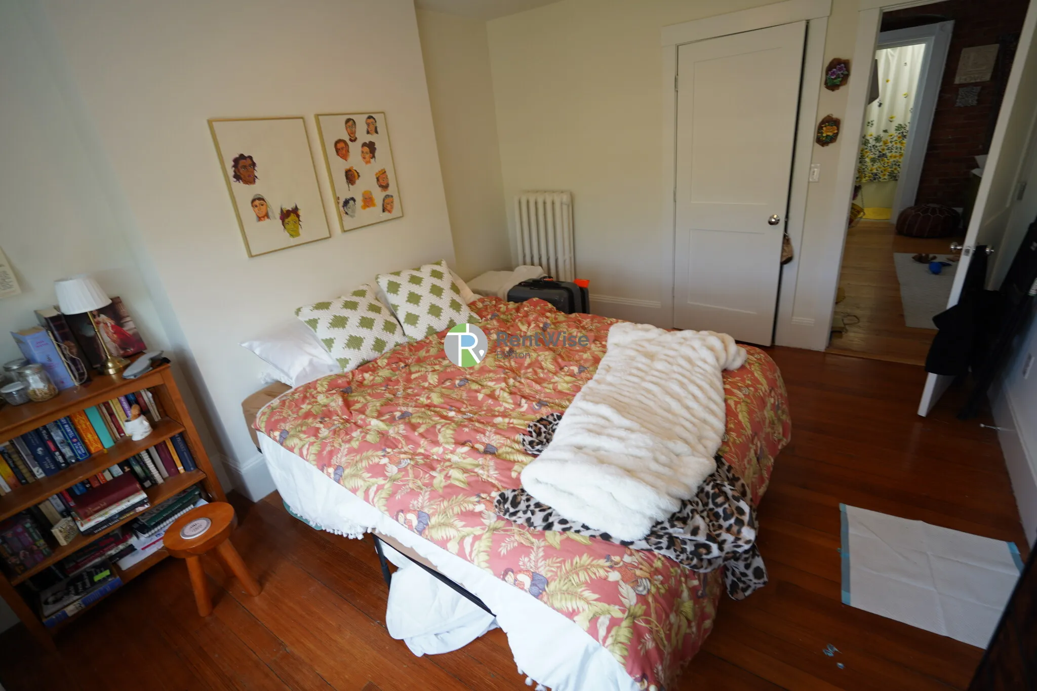 83 Harvard St, Central Village