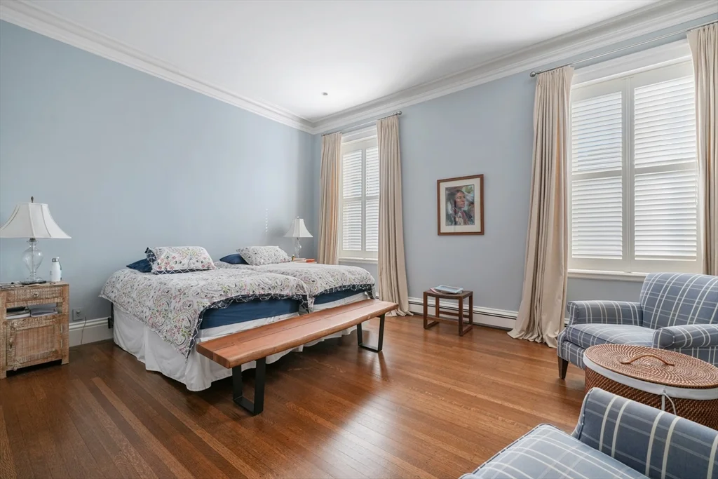 28 Marlborough St, Back Bay