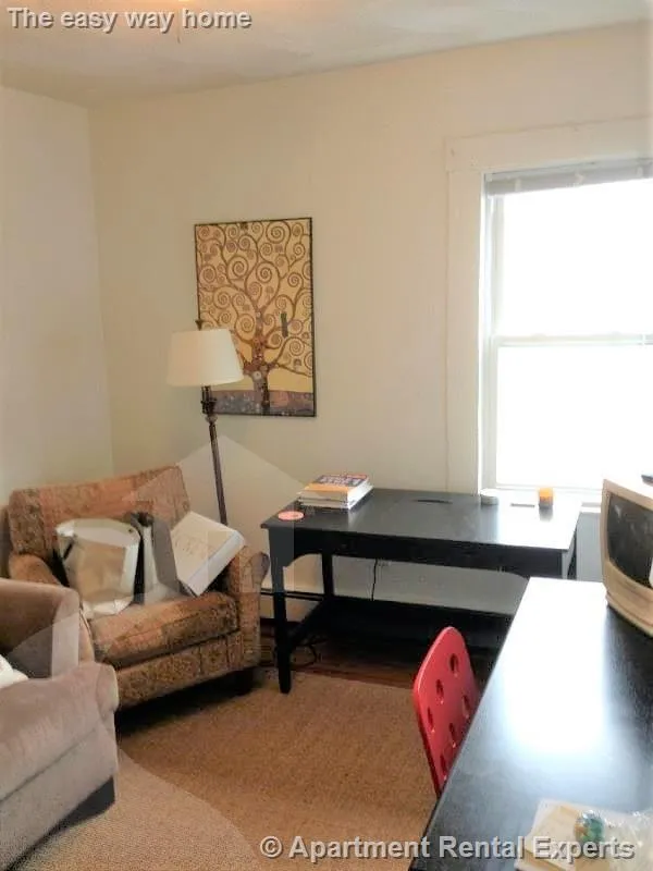 148 Fifth St, East Cambridge