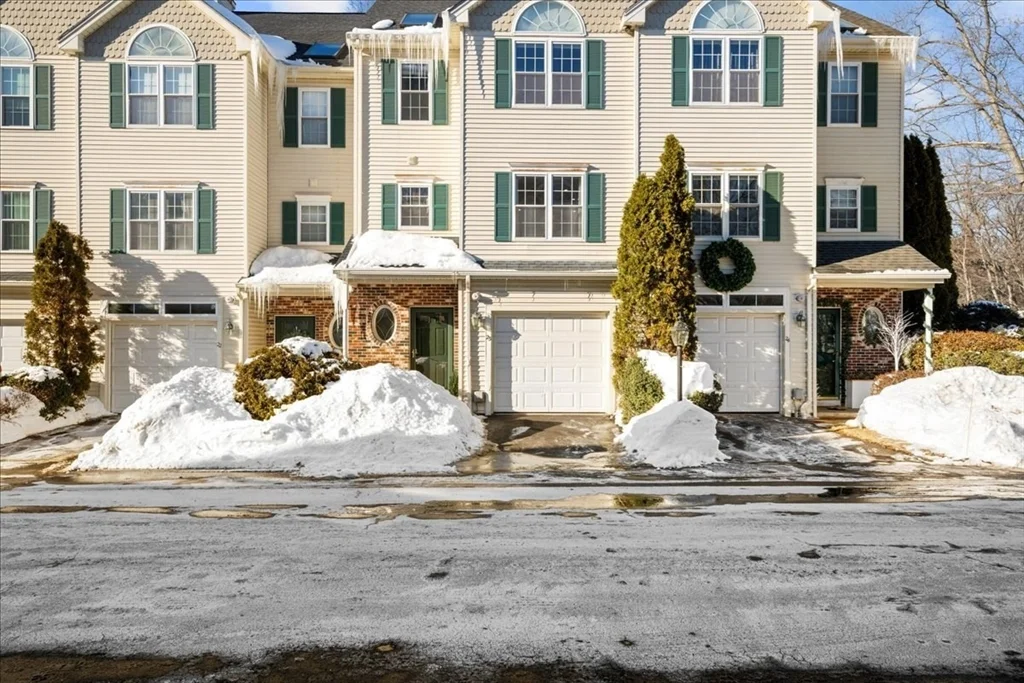 67 N Quinsigamond Ave, Shrewsbury