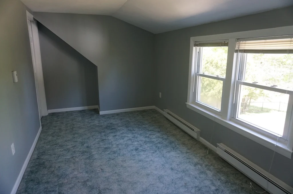 34 Fairview Ave, Groton