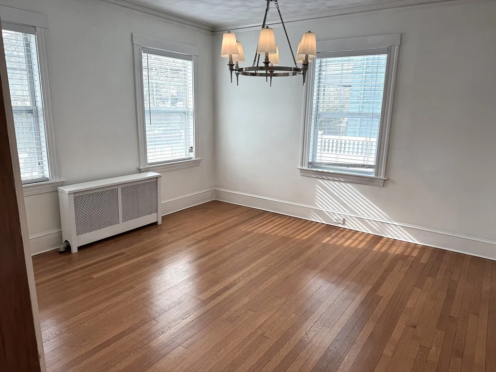 234 Brook Rd, Milton