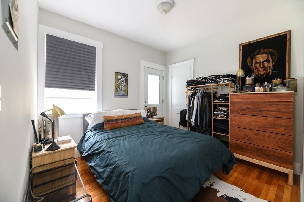 6 Sherborn Ct, Medford