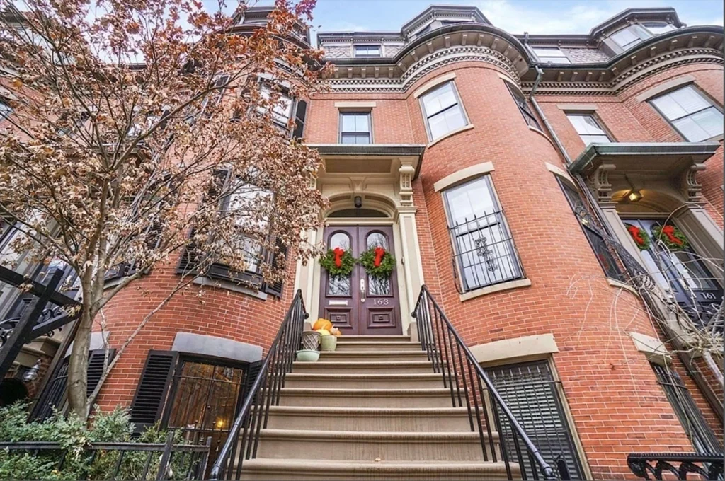 163 West Newton, South End