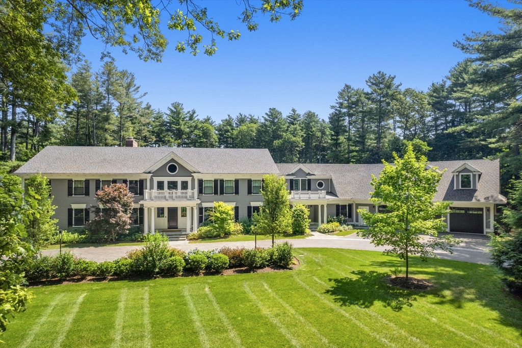 73 Chestnut St, Weston