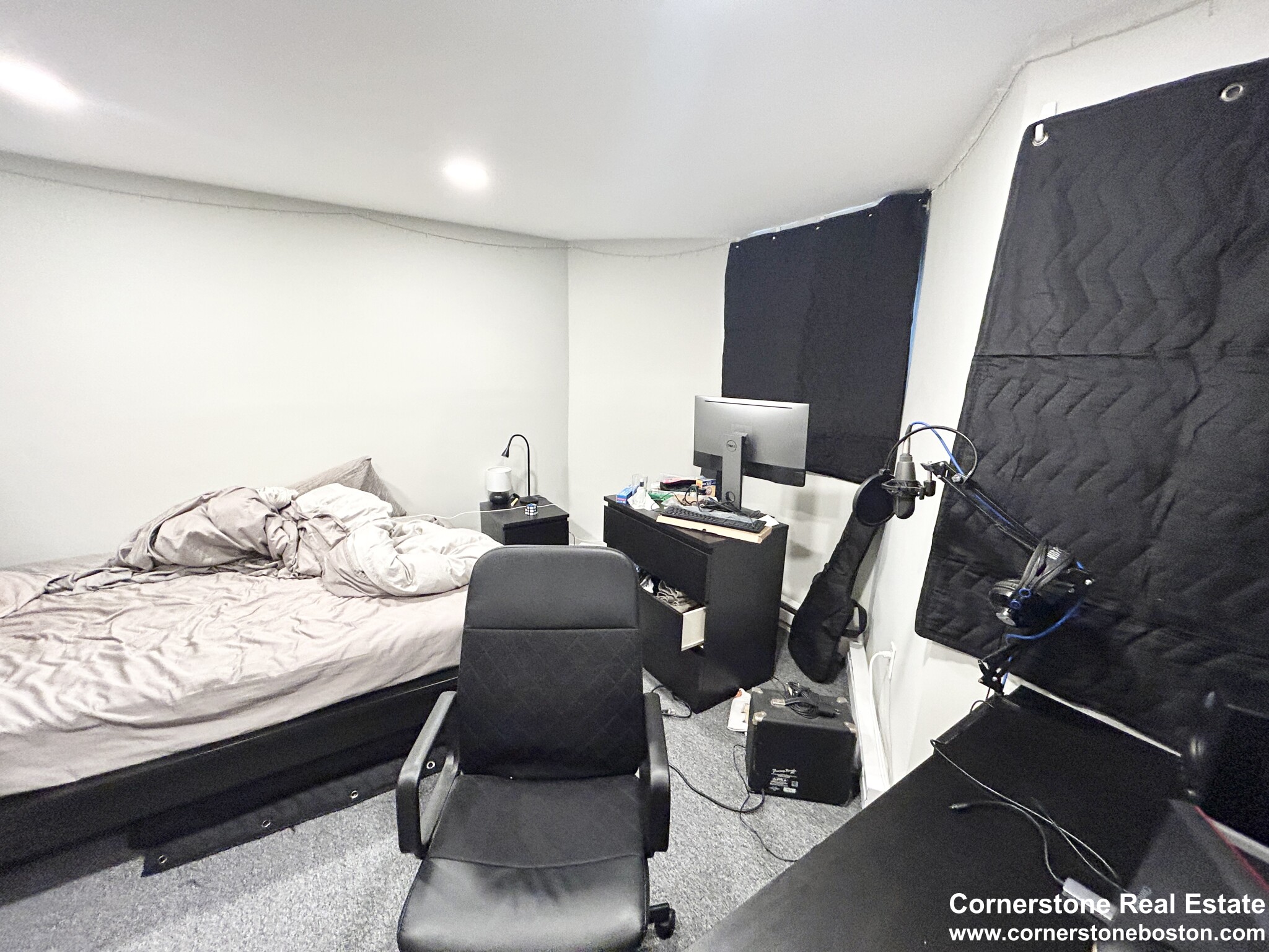 218 Columbia St, The Port