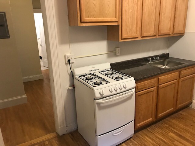 1810 Commonwealth Ave, Brighton