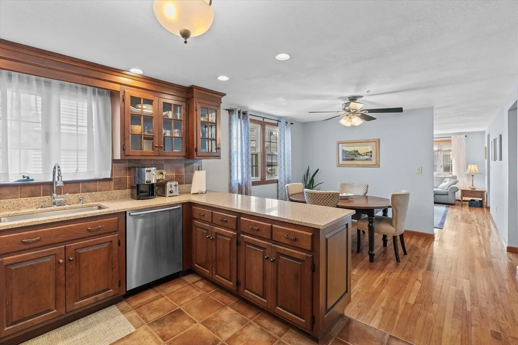 182 Safford St, Quincy