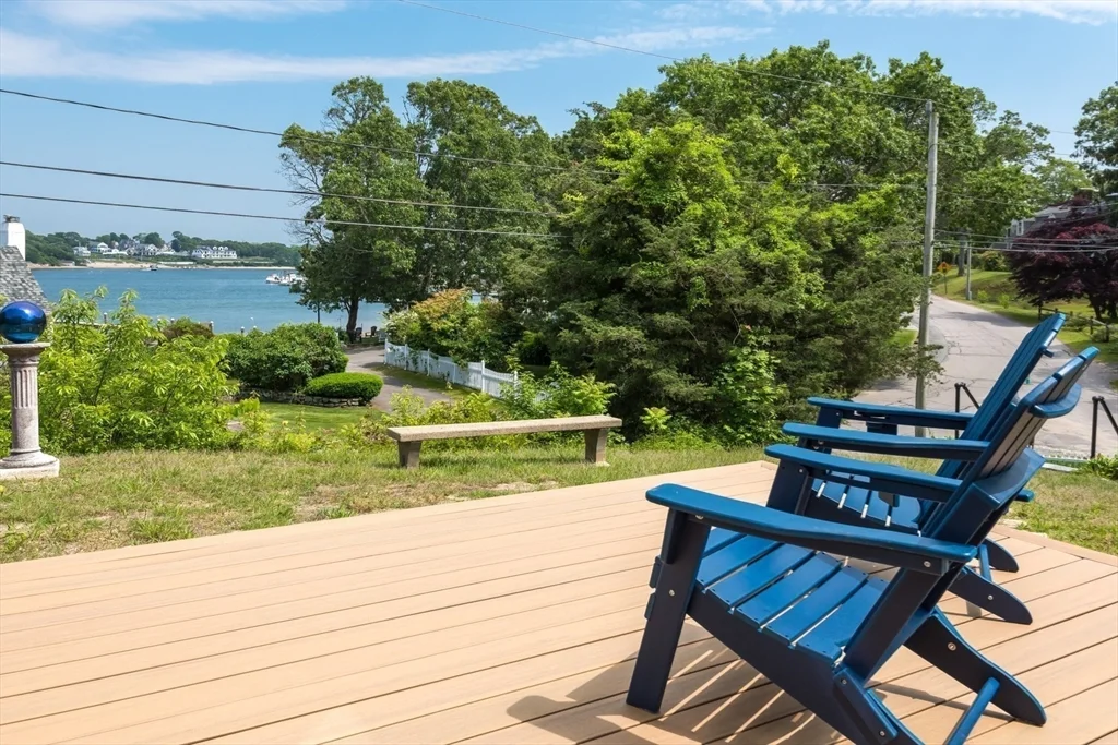 16 Jefferson Shores Rd, Cohasset Narrows
