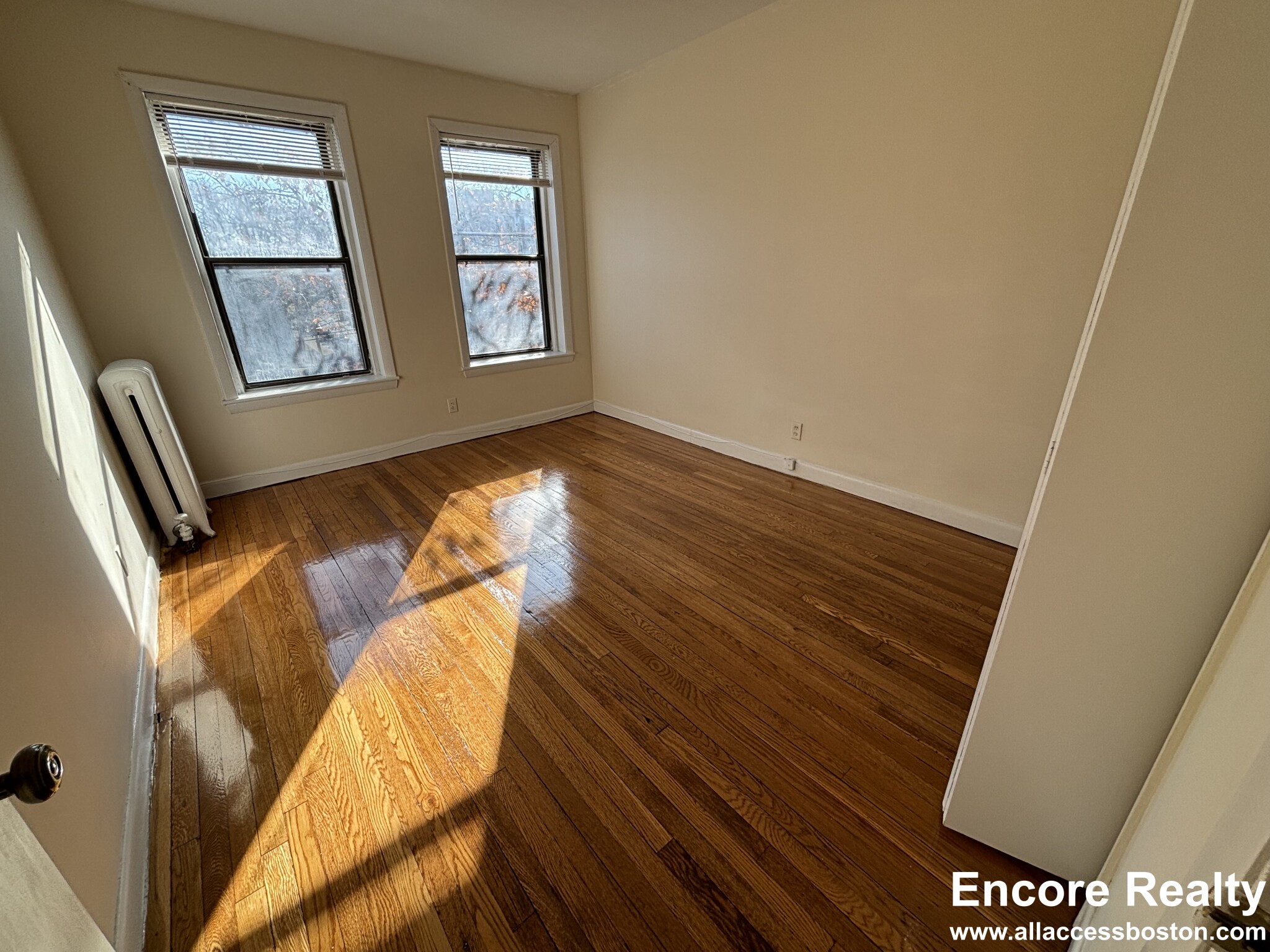 1133 Commonwealth Ave, Brighton