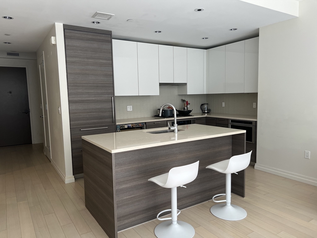 1 Franklin, Downtown