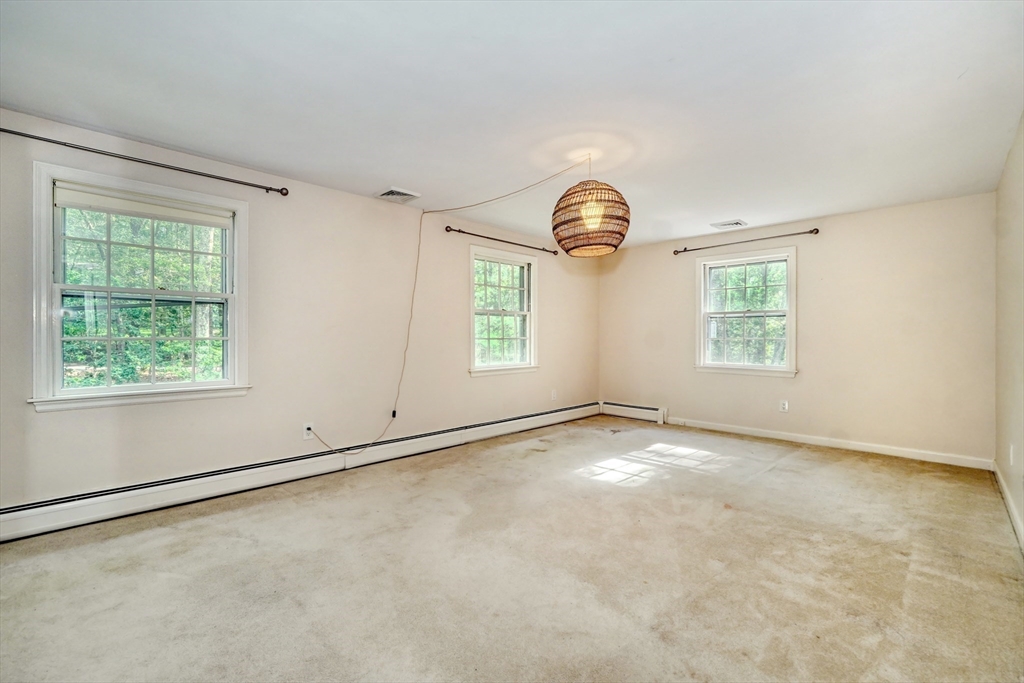 15 Goose Pond Rd, Lincoln