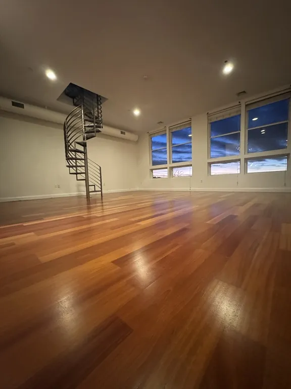 10 Ocean, Revere