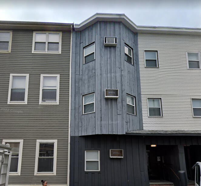 300 Meridian St, Central Square