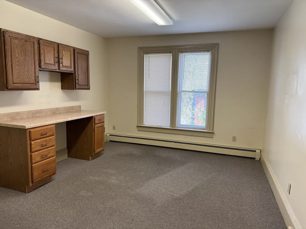 46 North Main St, West Brookfield