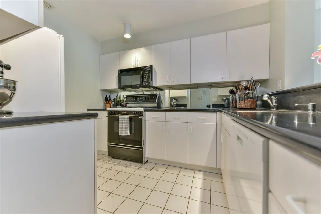 4 Canal Park, East Cambridge