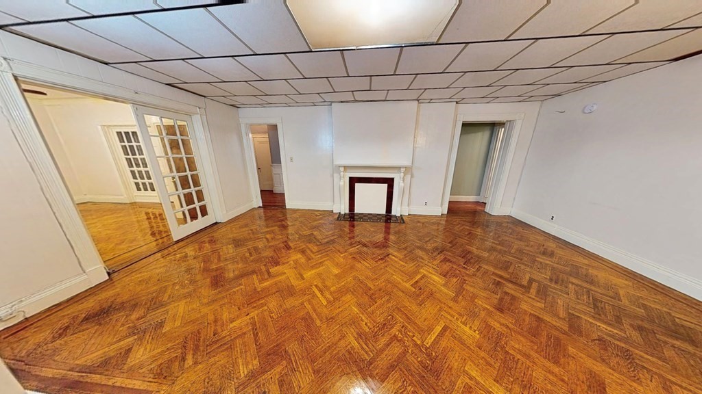 23 Waumbeck St, Roxbury