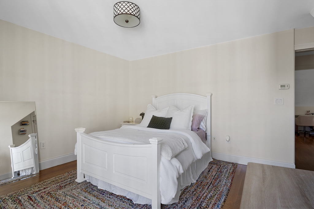 402 E 3rd St, South Boston