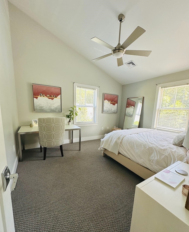 220 Center St, Pembroke