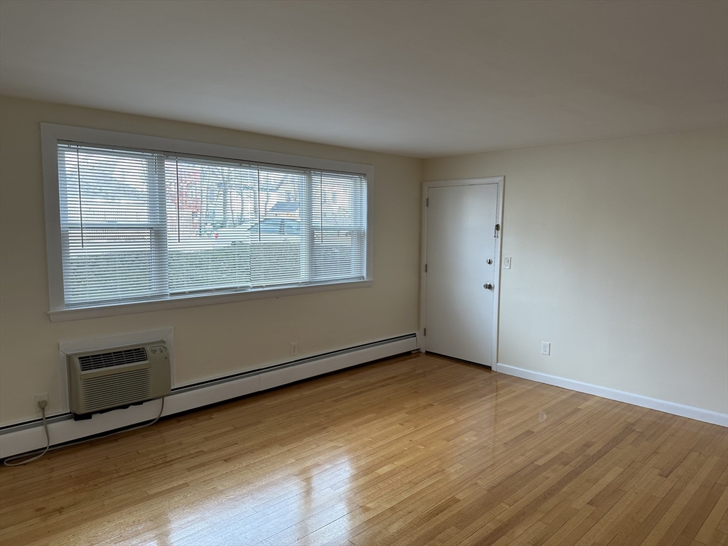 12 Portland, Diamond District