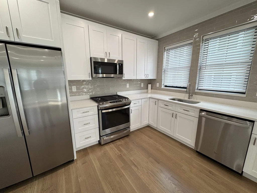 283 Lamartine St, Jamaica Plain