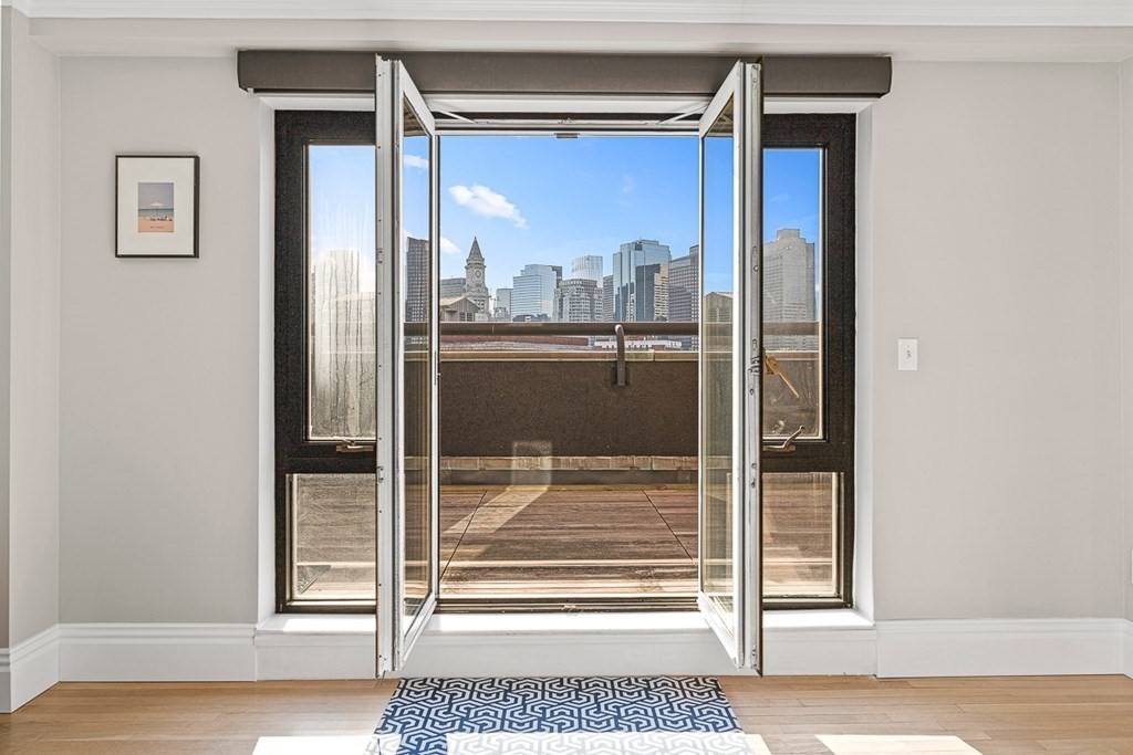 350 North St, Waterfront