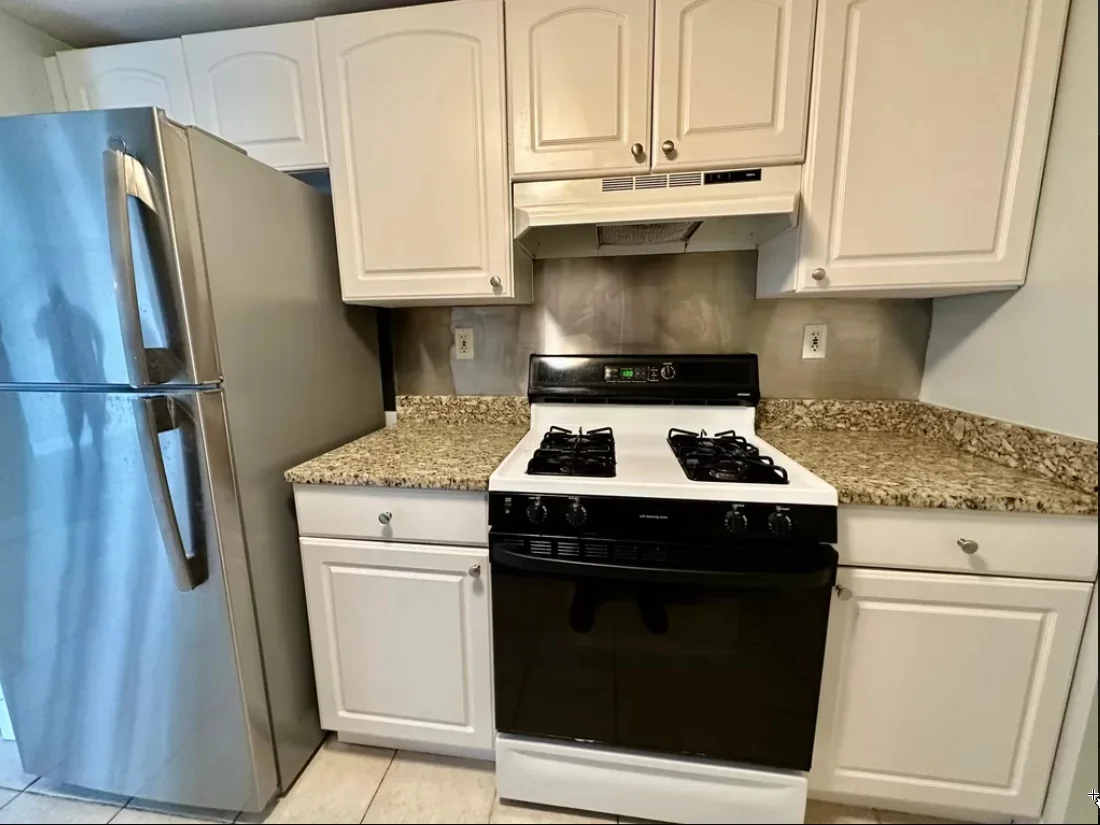 15 North Beacon St, Allston