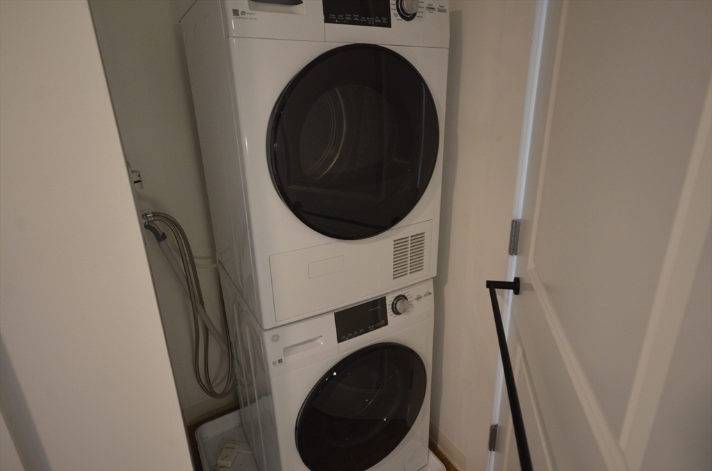 89 Brighton Ave, Allston