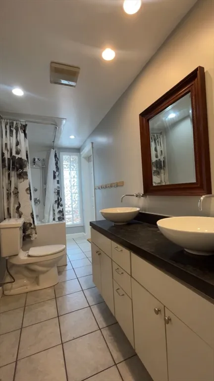 14 Thwing St, Roxbury