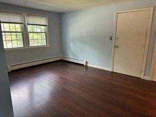 180 Tyngsboro Rd, Chelmsford