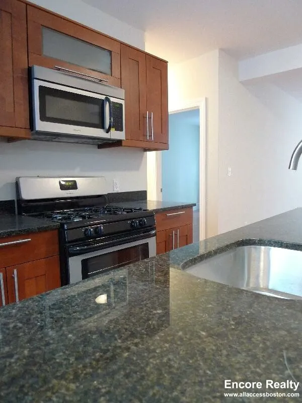 12 Wensley St, Mission Hill