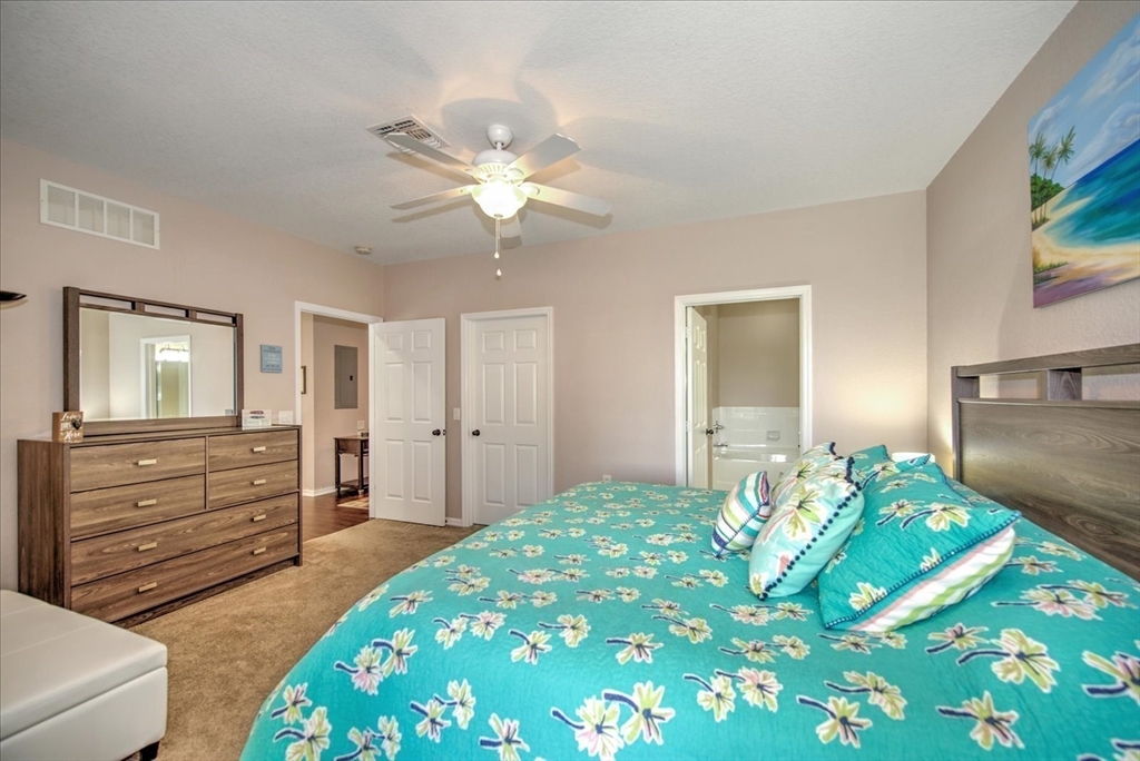 1757 Concordia Lake Circle, Cape Coral