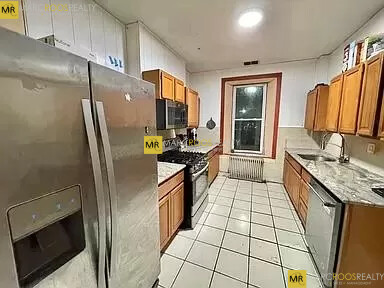 688 Parker St, Mission Hill