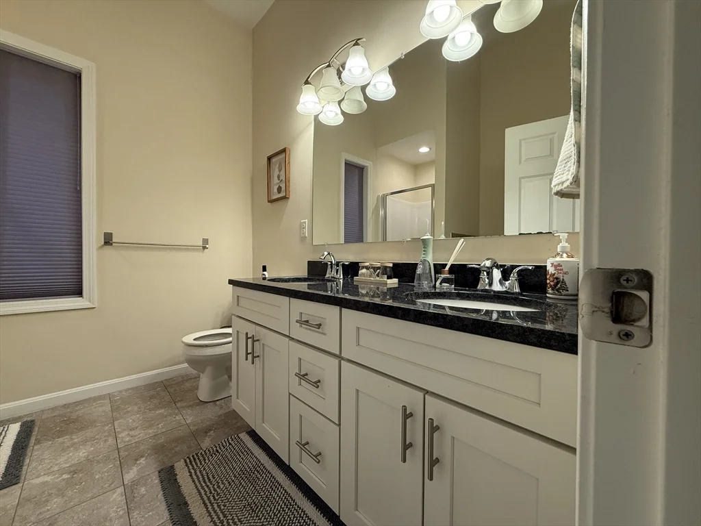 32 John Hancock Dr, Ashland