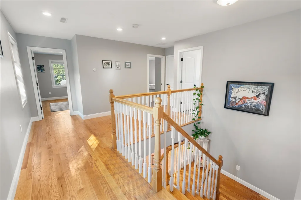 28 Park Ave, Medford