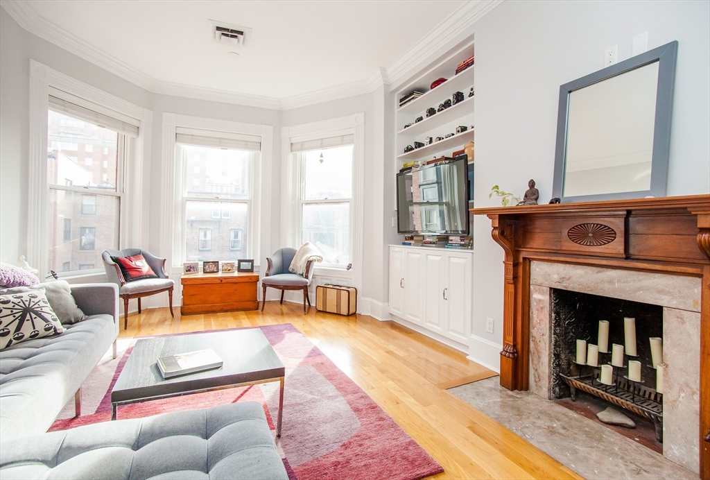 280 Commonwealth Ave, Back Bay