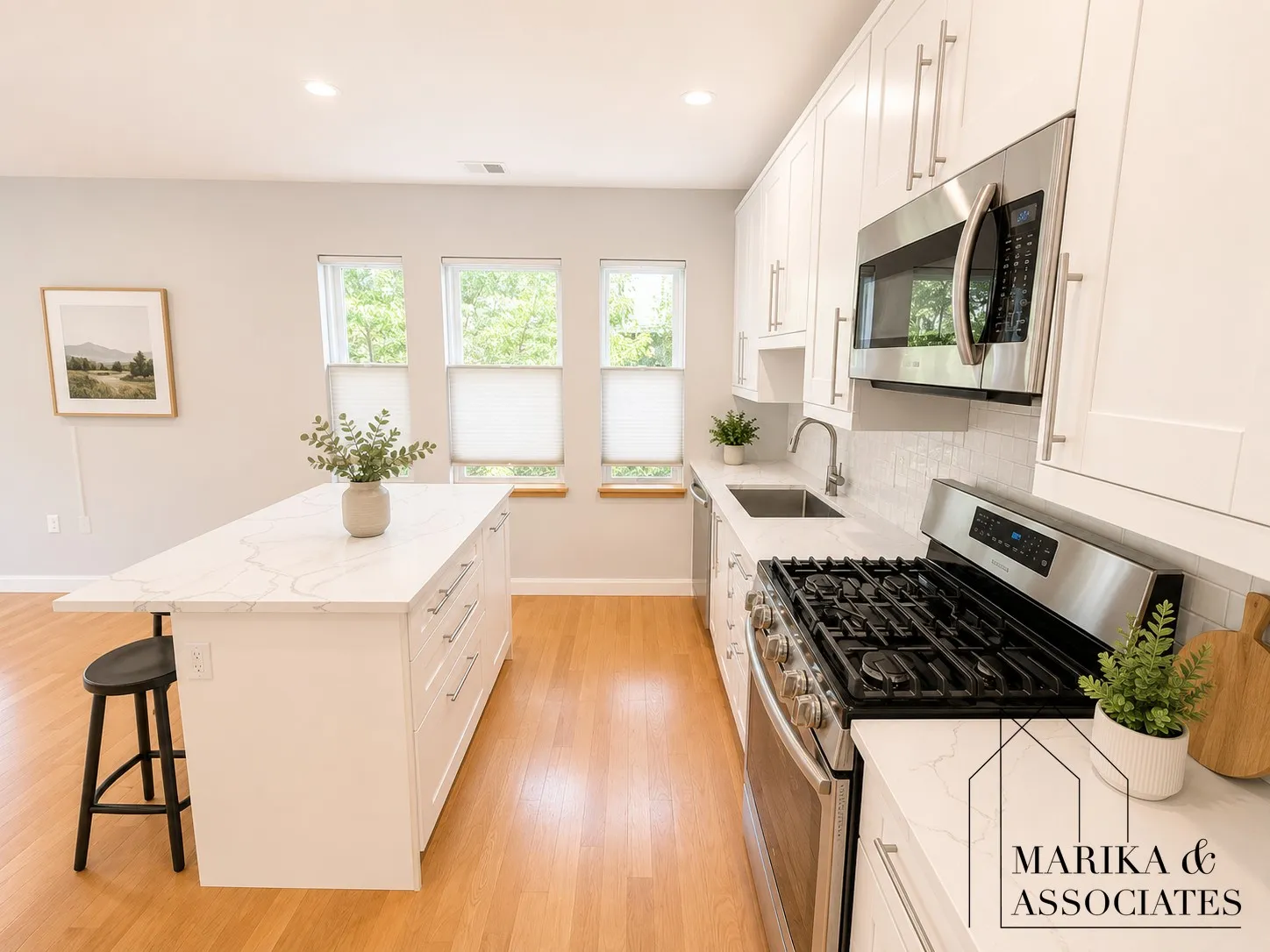 576 Lagrange St, West Roxbury