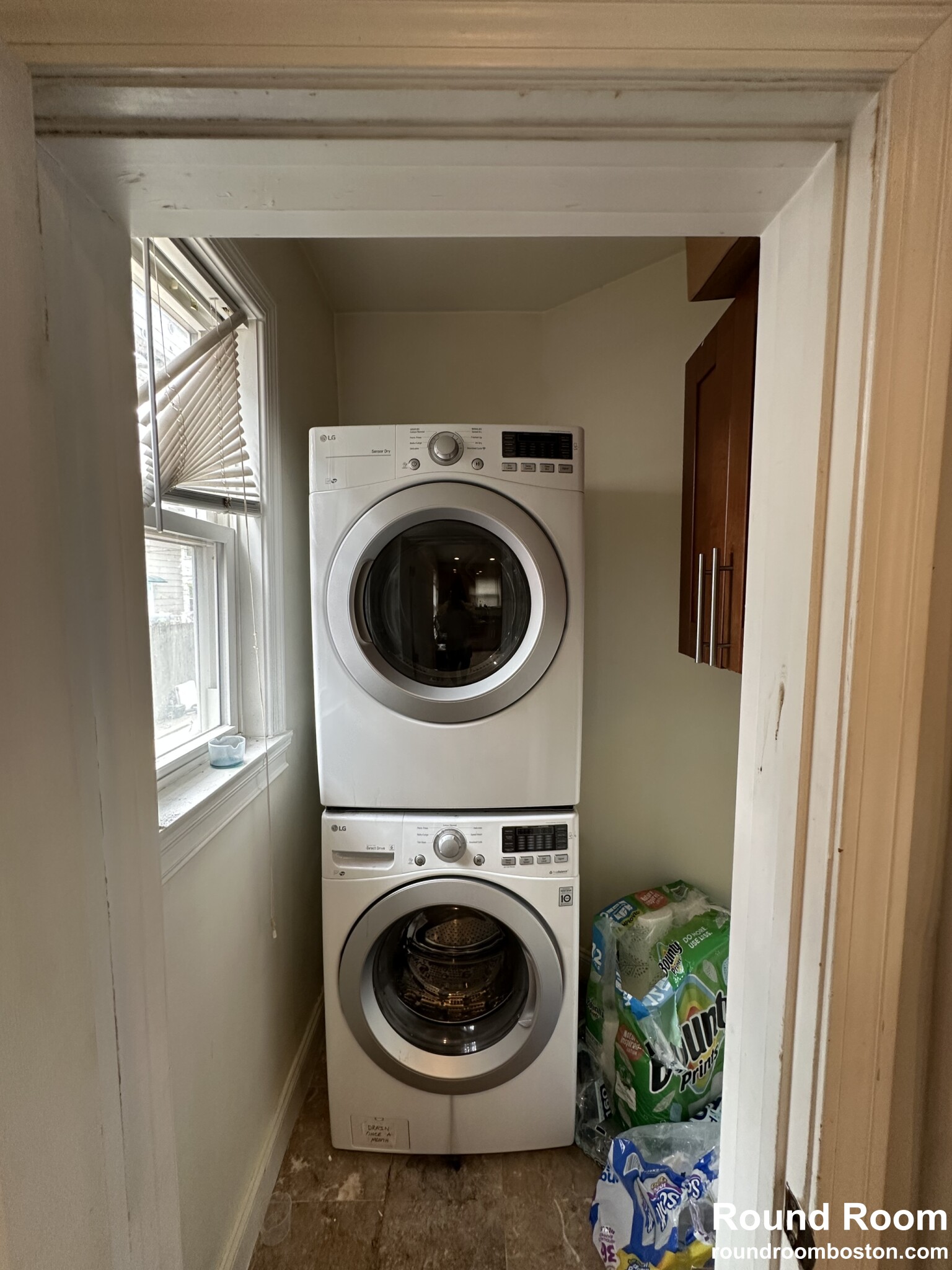 8 Montfern Ave, Oak Square