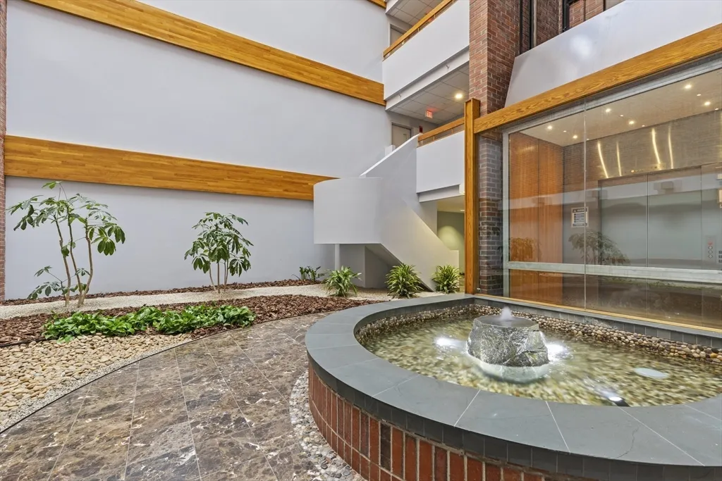 241 Perkins St, Jamaica Plain